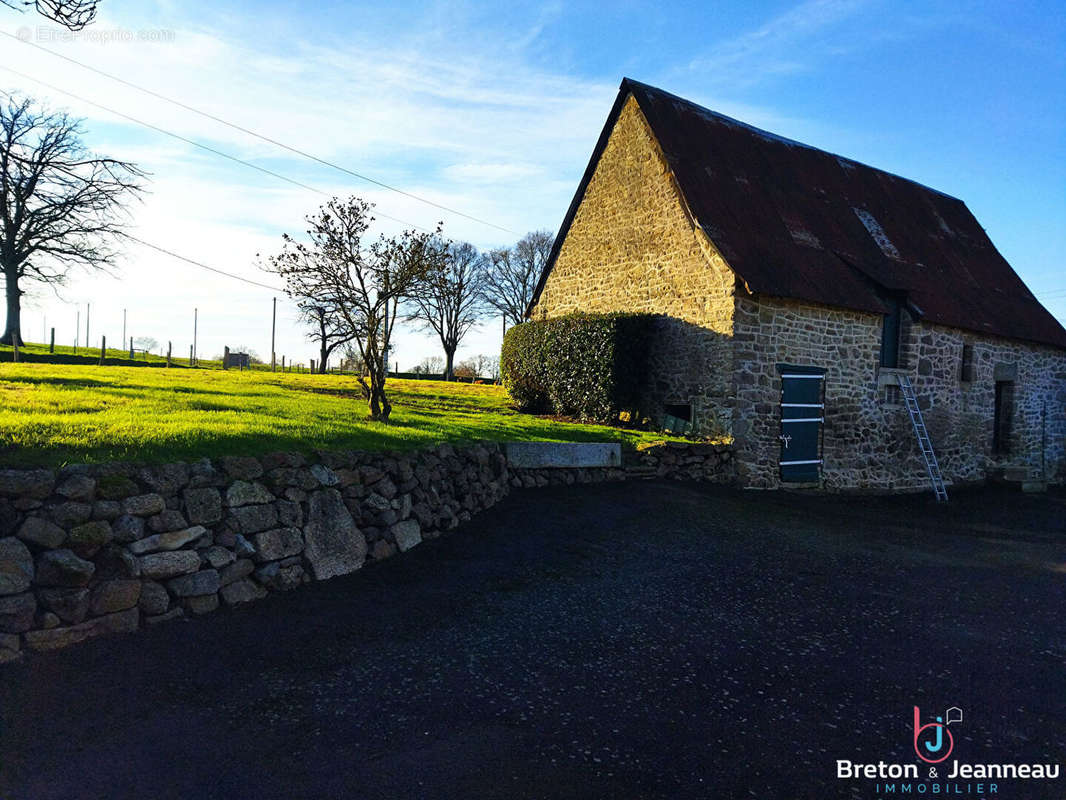 Maison à MARTIGNE-SUR-MAYENNE