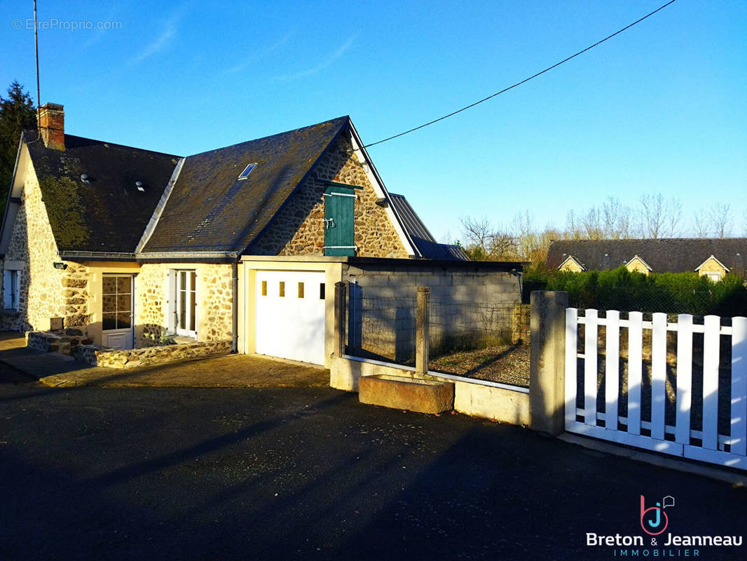 Maison à MARTIGNE-SUR-MAYENNE