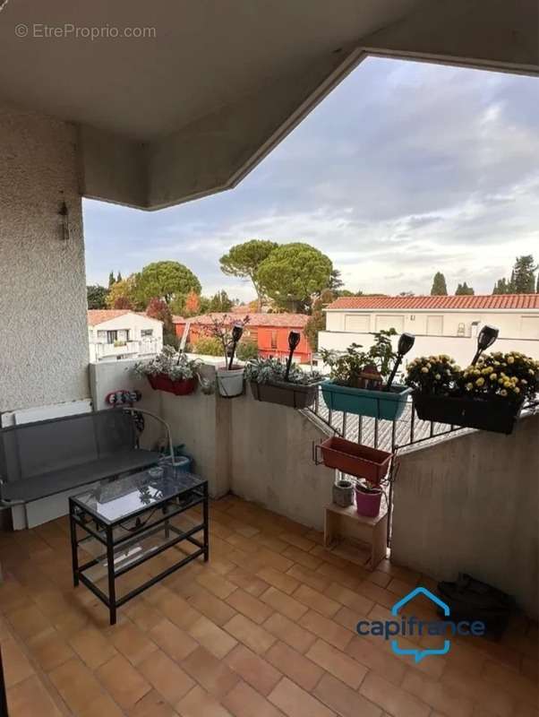 Appartement à MAUGUIO