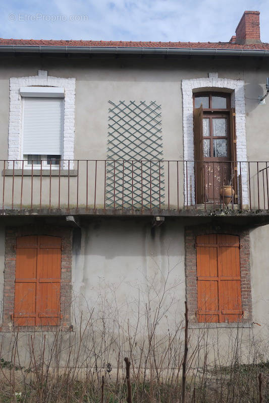 Appartement à SAINT-ELOY-LES-MINES