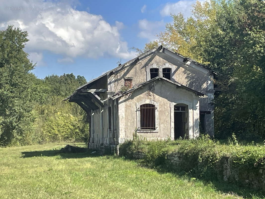 Maison à NOYANT