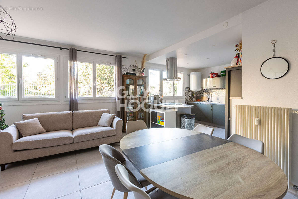 Appartement à CHAMALIERES