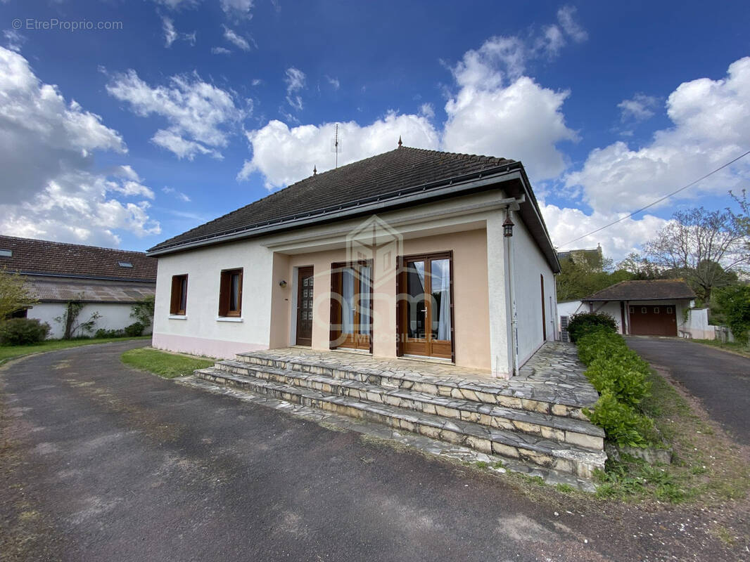 Maison à SAINTE-CATHERINE-DE-FIERBOIS