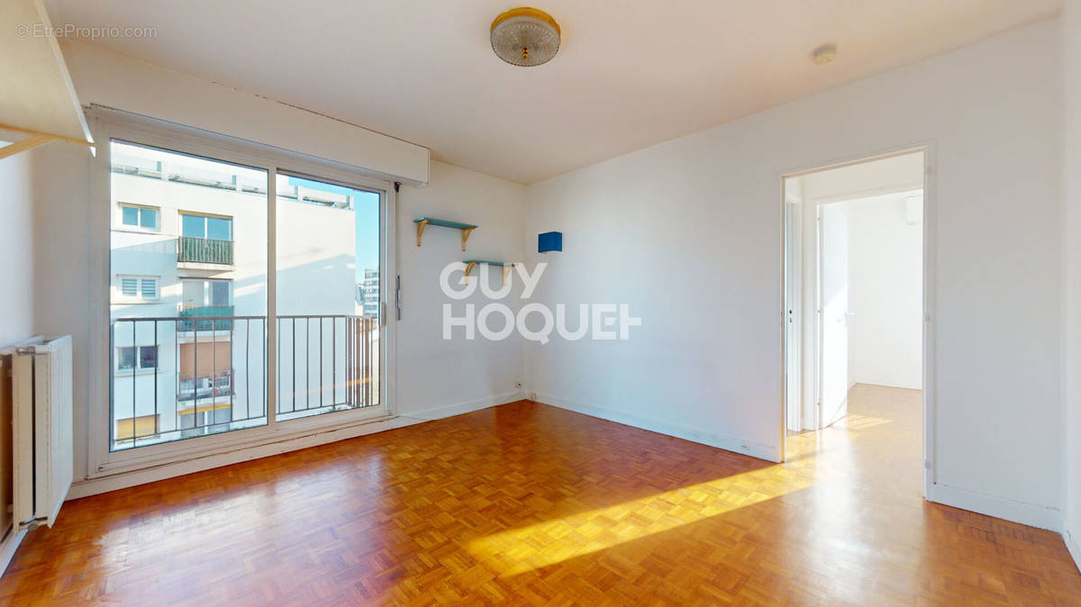 Appartement à PARIS-20E