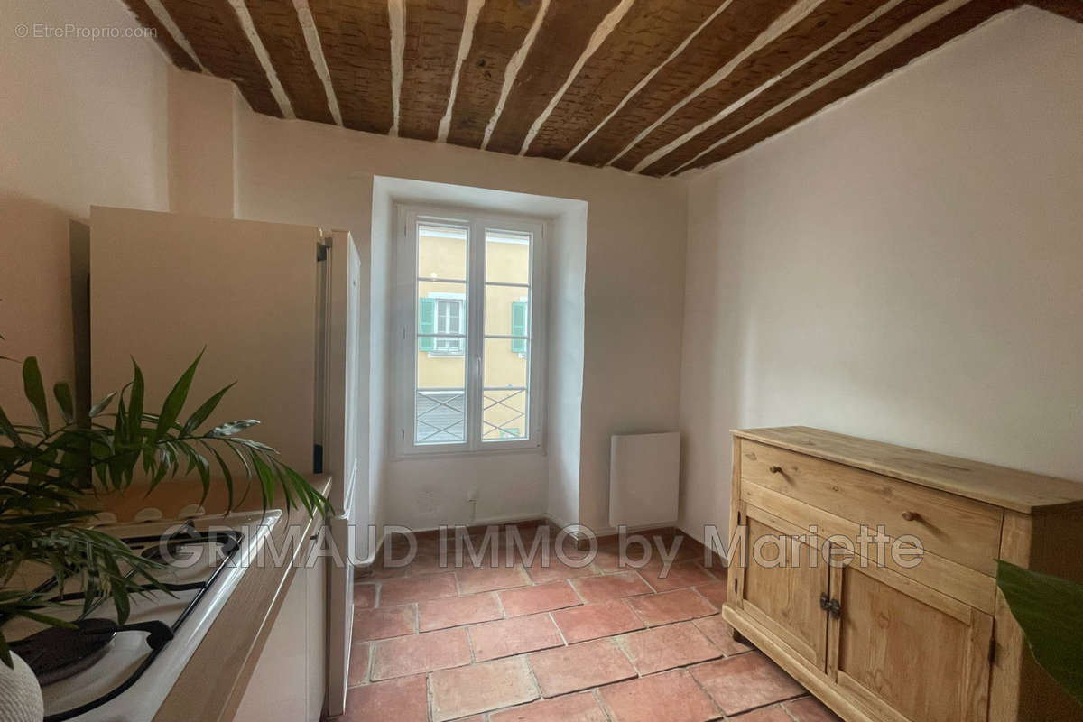 Appartement à LA GARDE-FREINET