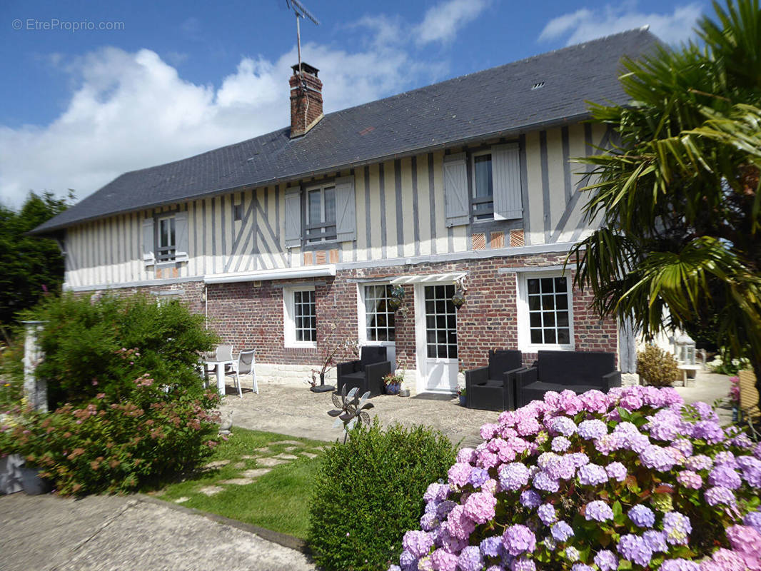 Maison à PONT-L&#039;EVEQUE