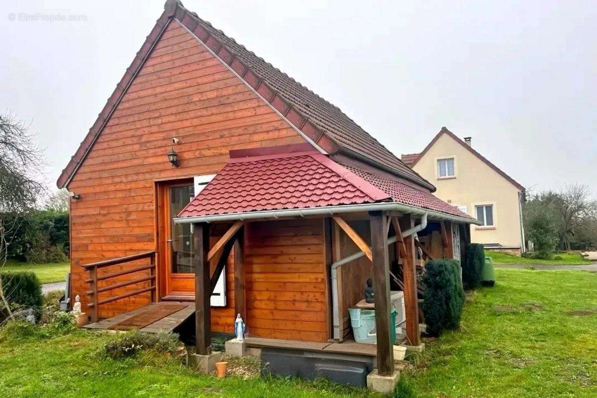 Maison à SAINT-JEAN-LES-DEUX-JUMEAUX