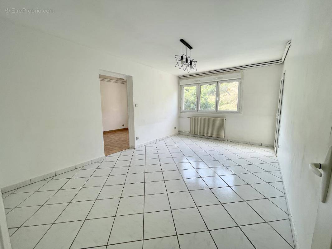 Appartement à GIVORS