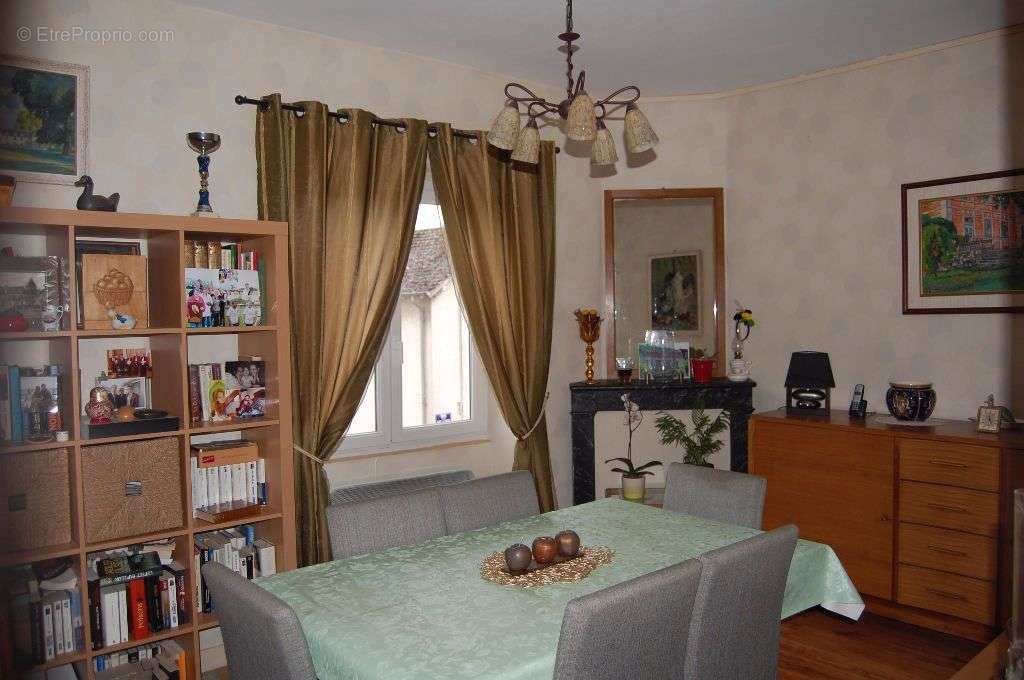 Appartement à SAINT-SATUR