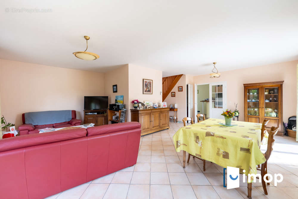 Appartement à VENDAYS-MONTALIVET