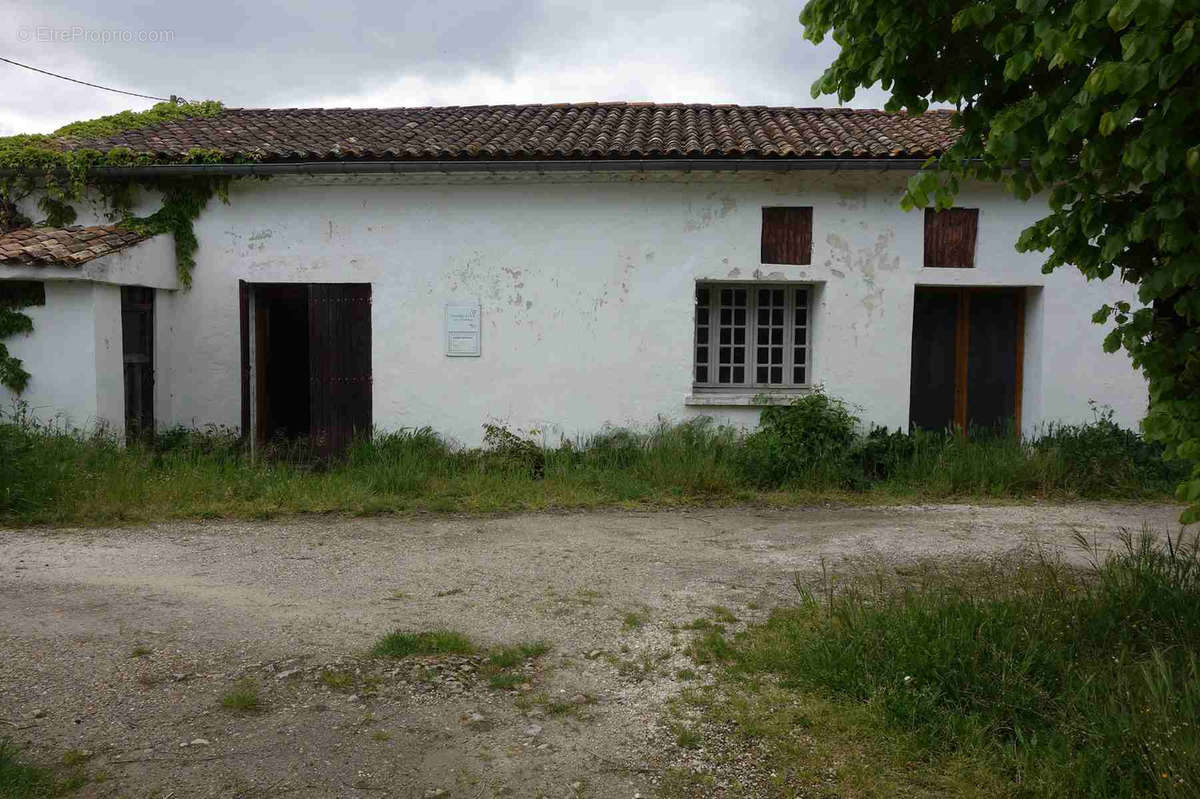 Maison à ANGLADE