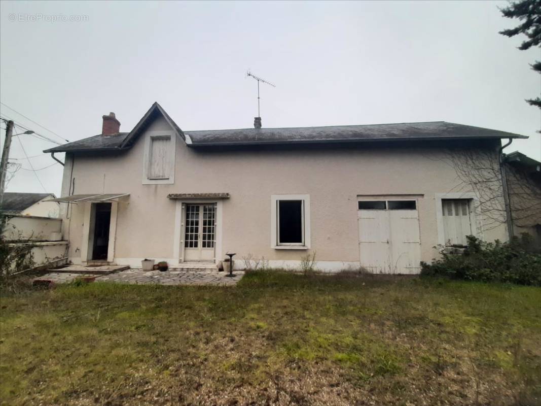 Maison à MARCILLY-SUR-VIENNE