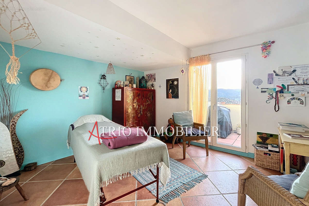 Appartement à VILLENEUVE-LOUBET