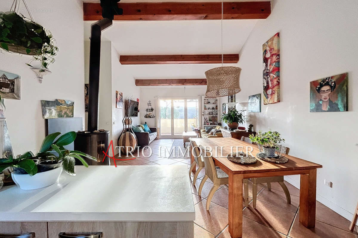 Appartement à VILLENEUVE-LOUBET