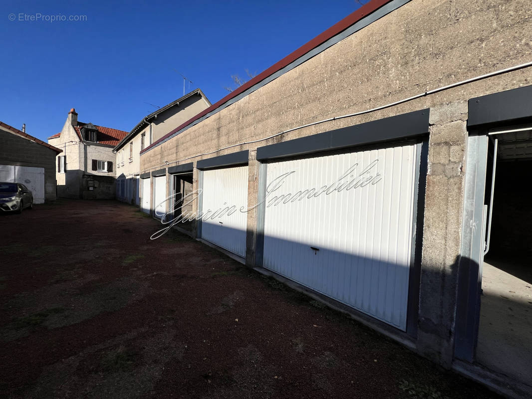 Parking à NEVERS