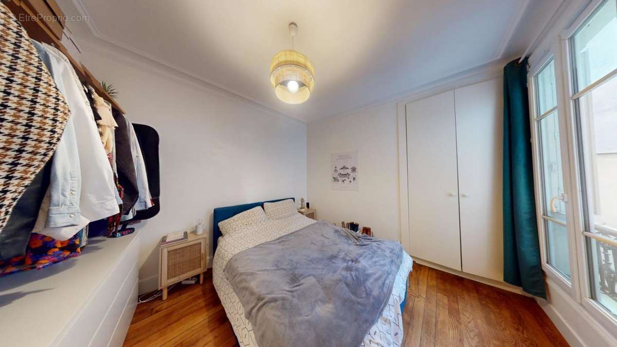 Appartement à PARIS-18E