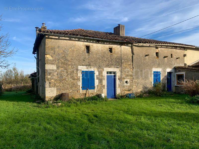 Maison à SAUZE-VAUSSAIS