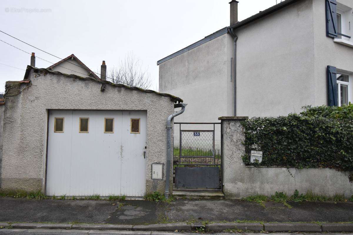 Maison à COSNE-COURS-SUR-LOIRE