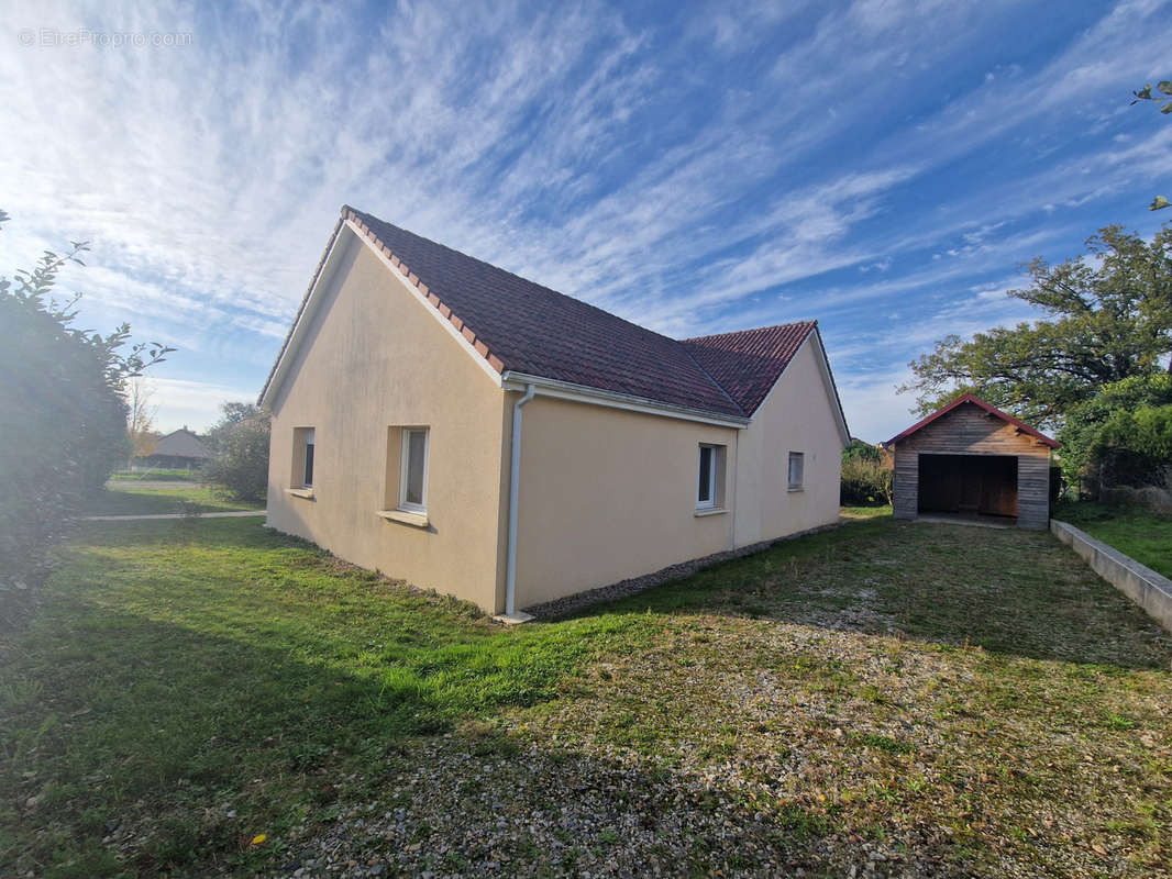 Maison à LUBERSAC