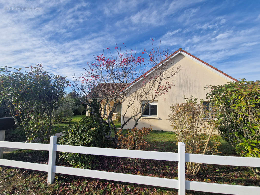 Maison à LUBERSAC