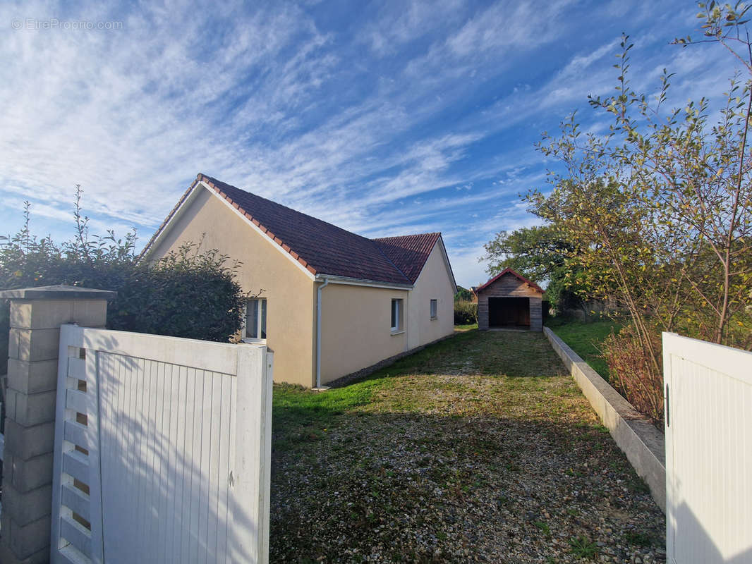 Maison à LUBERSAC