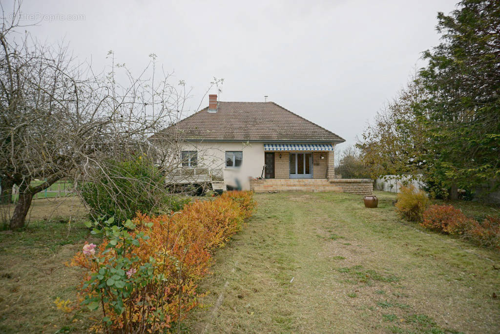 Maison à PIERREFITTE-SUR-LOIRE