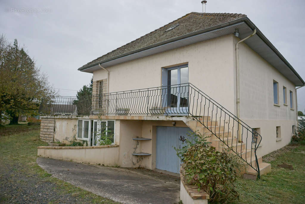 Maison à PIERREFITTE-SUR-LOIRE