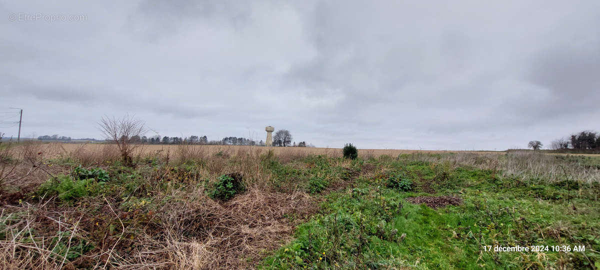 Terrain à HERMIES