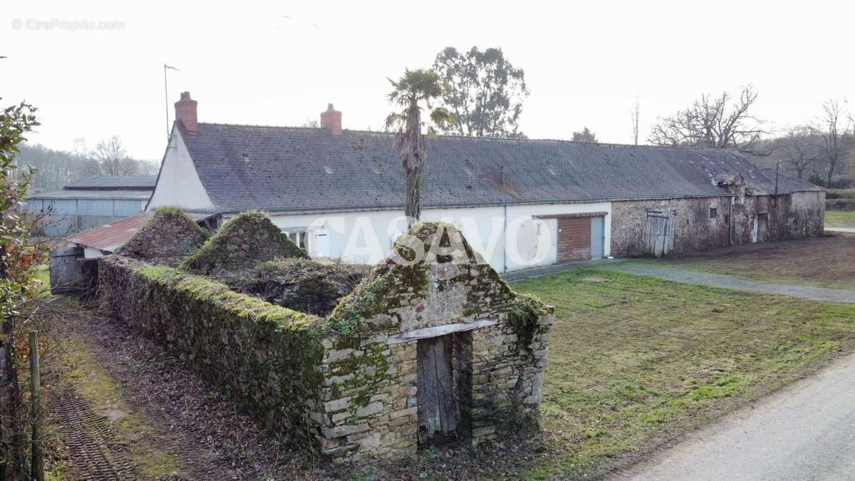 Maison à MESANGER