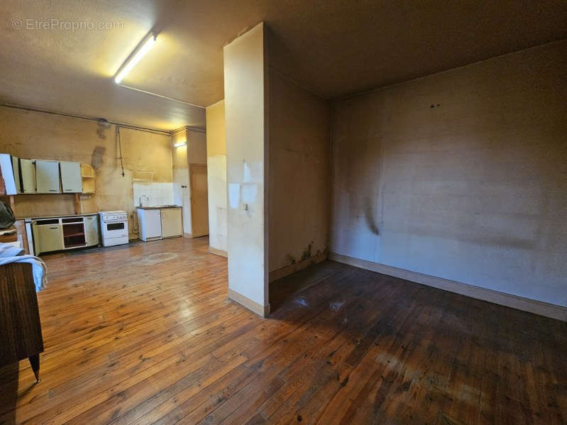 Appartement à SAINT-ETIENNE