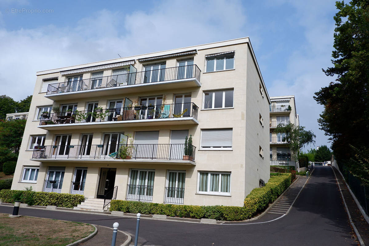 Appartement à MAISONS-LAFFITTE