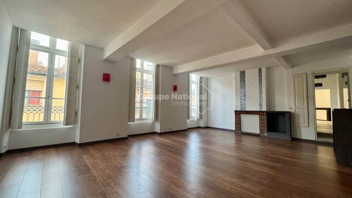 Appartement à NIMES