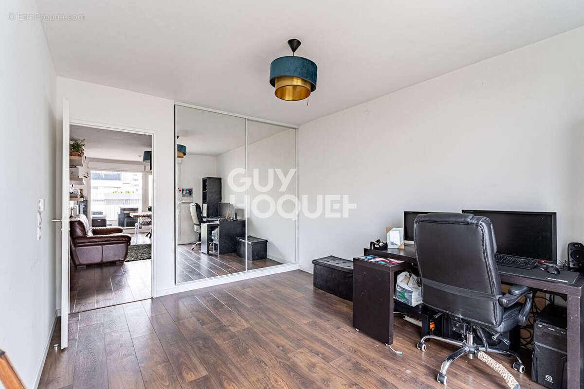 Appartement à GENNEVILLIERS