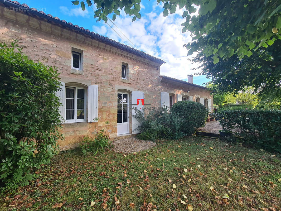 Maison à BOURG