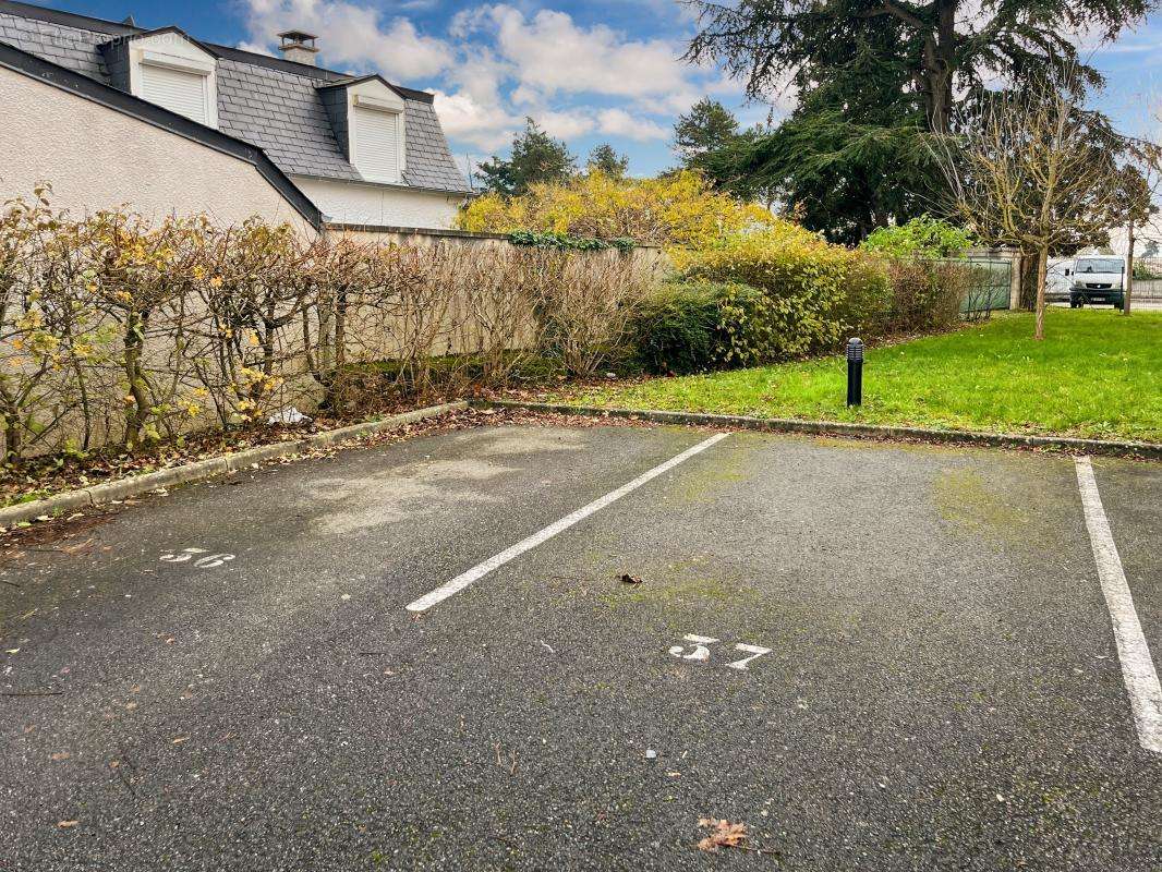 Parking à ORLEANS