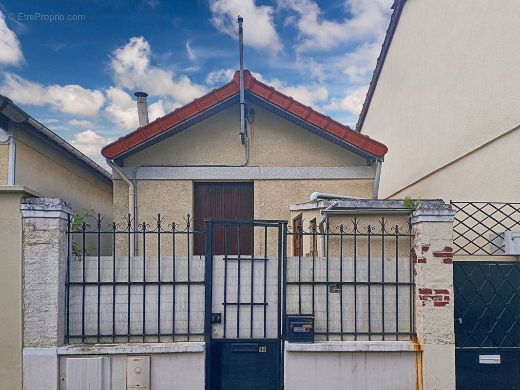 Maison à ROSNY-SOUS-BOIS