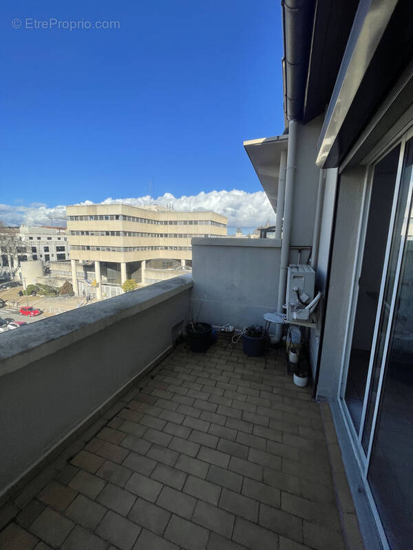 Appartement à NIMES