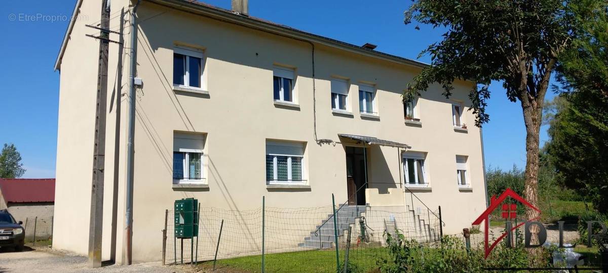 Appartement à SERMAIZE-LES-BAINS