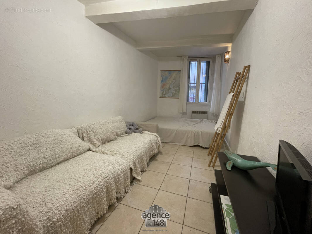 Appartement à MARSEILLE-2E