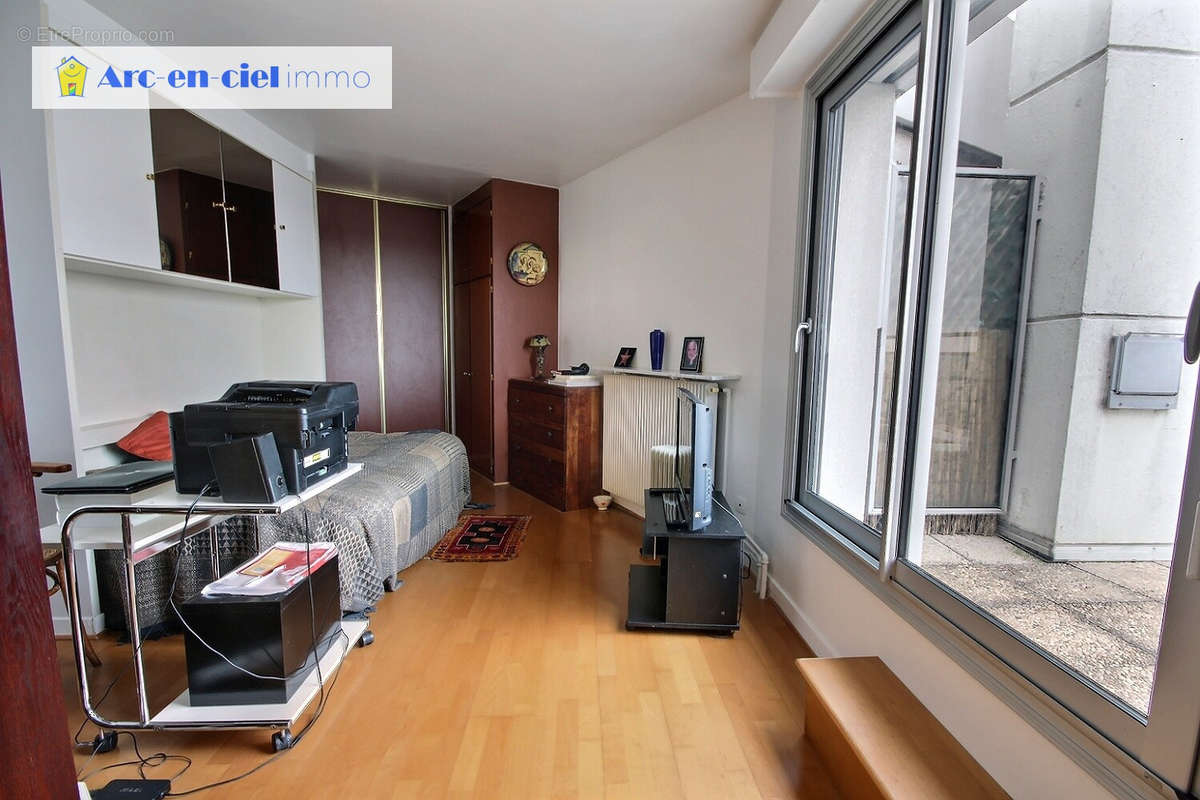 Appartement à PARIS-20E