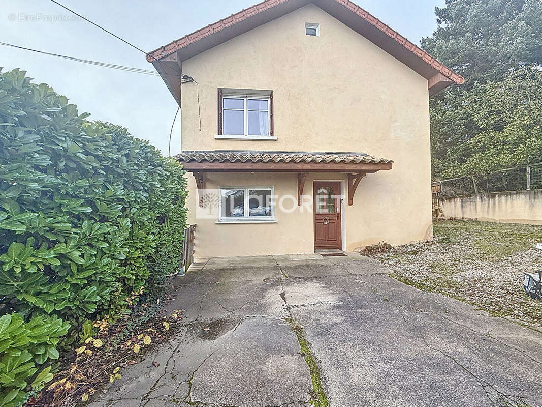 Maison à TREVOUX