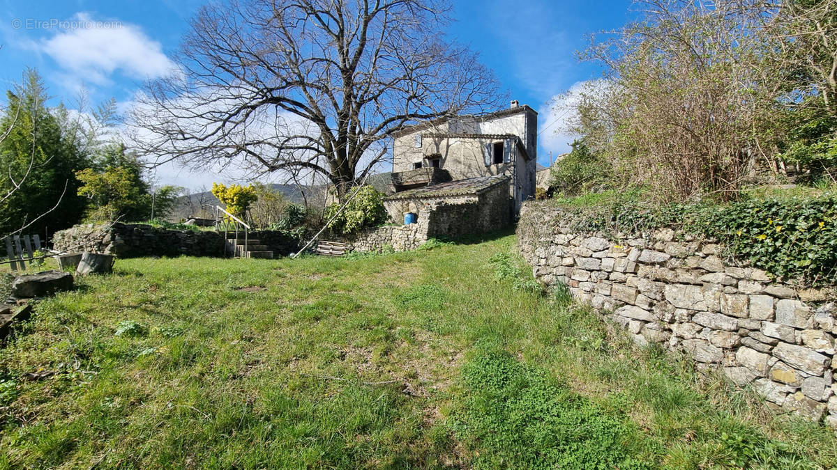 Maison à CROS