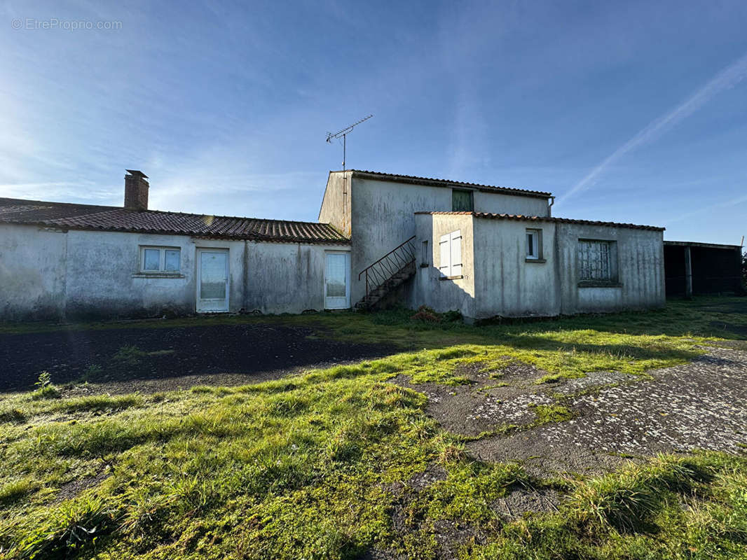 Maison à AIZENAY