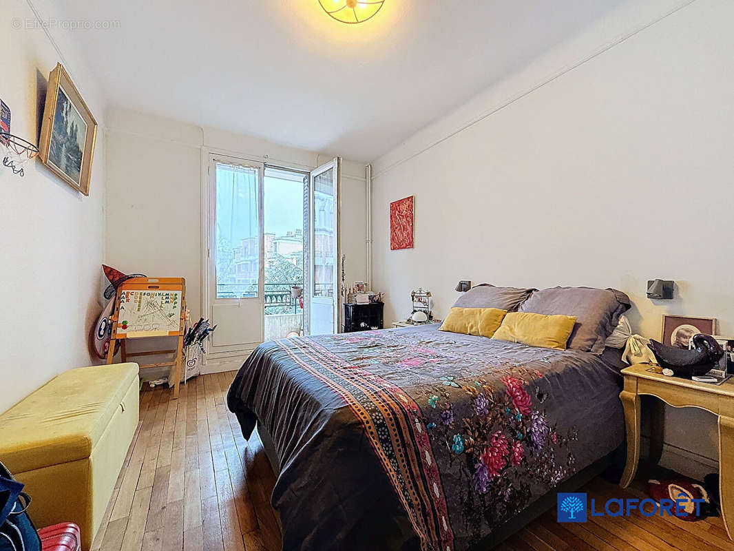 Appartement à PARIS-19E