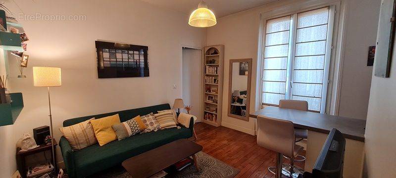 Appartement à PARIS-15E