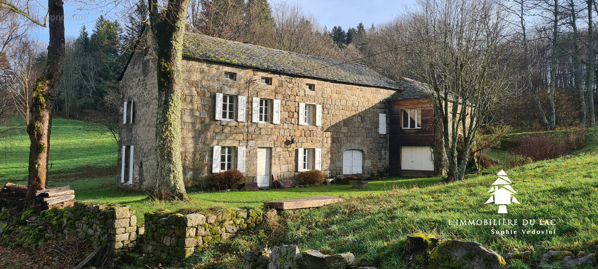 Maison à LE CHAMBON-SUR-LIGNON