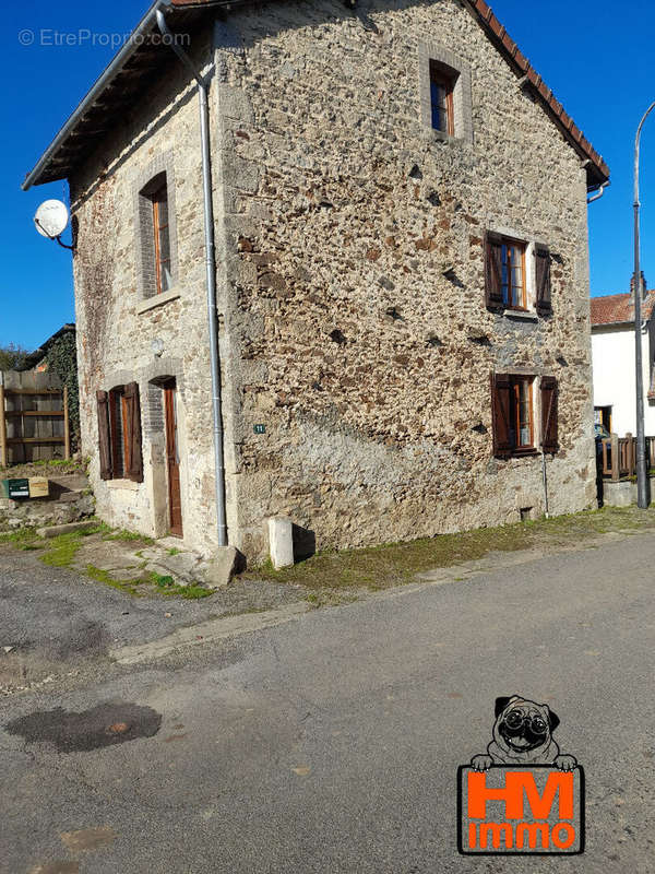 Maison à SAINT-DENIS-DES-MURS