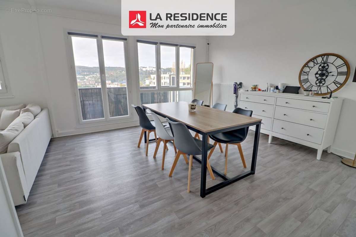 Appartement à DEVILLE-LES-ROUEN