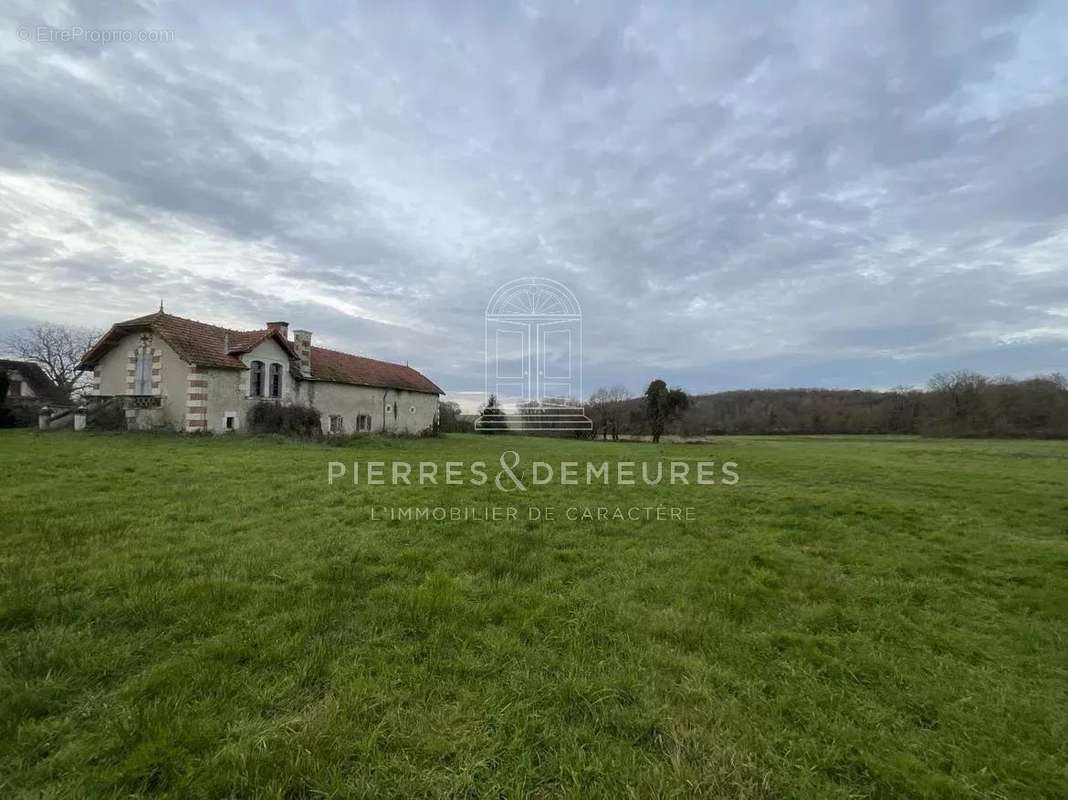 Maison à VALENCAY