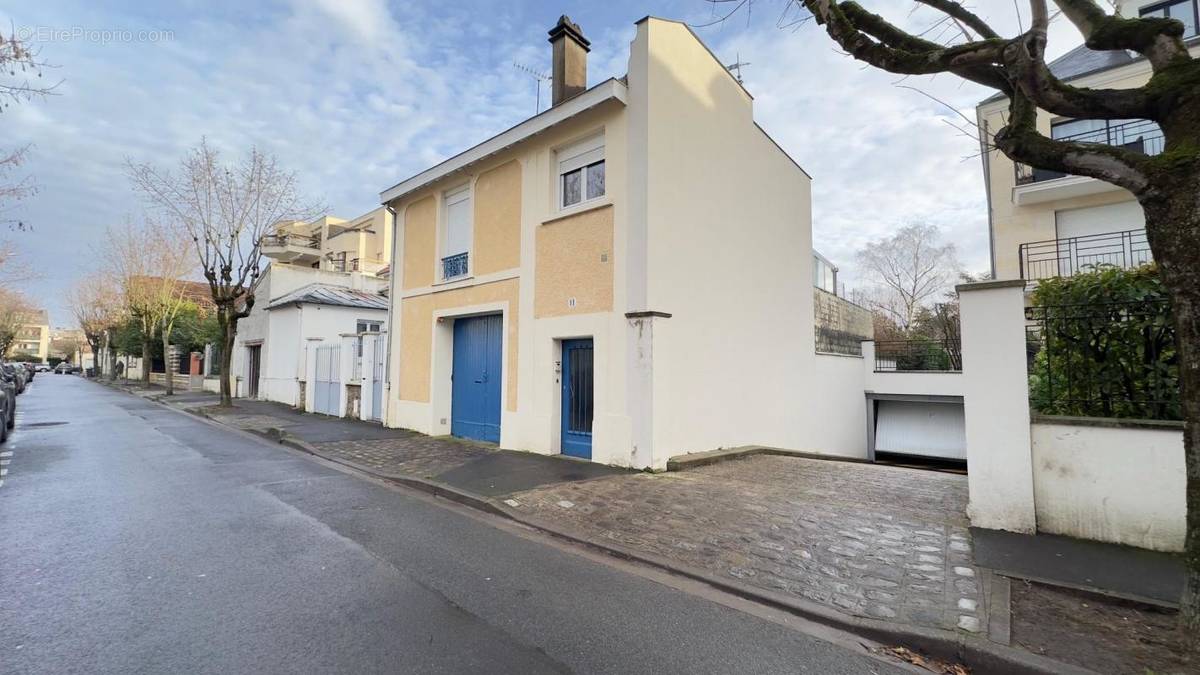 Maison à LE PERREUX-SUR-MARNE